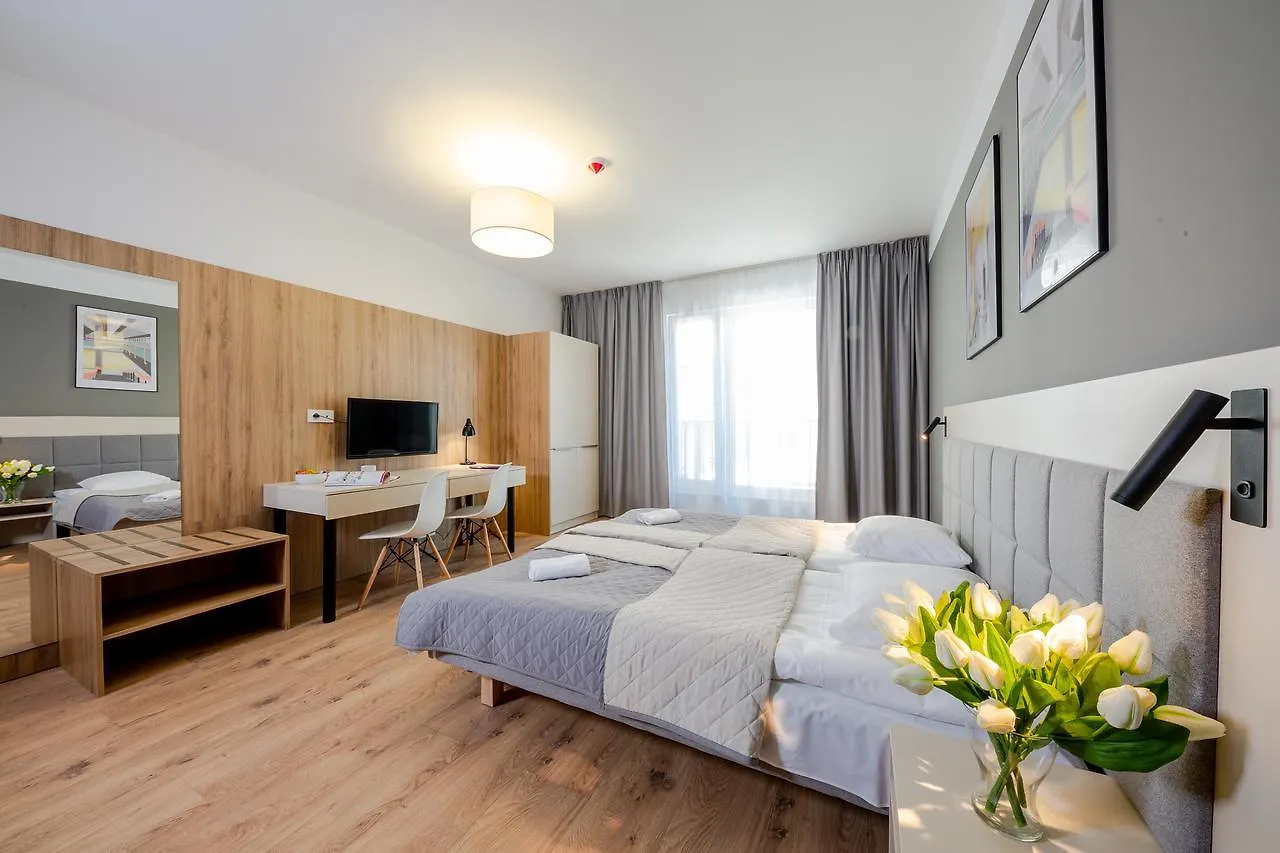 ורשה Apartments 