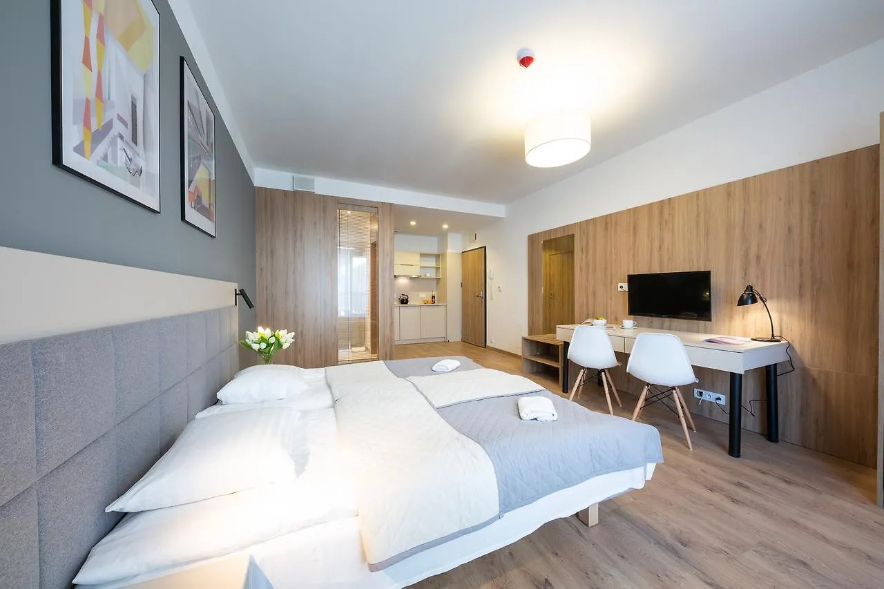 ורשה Apartments 